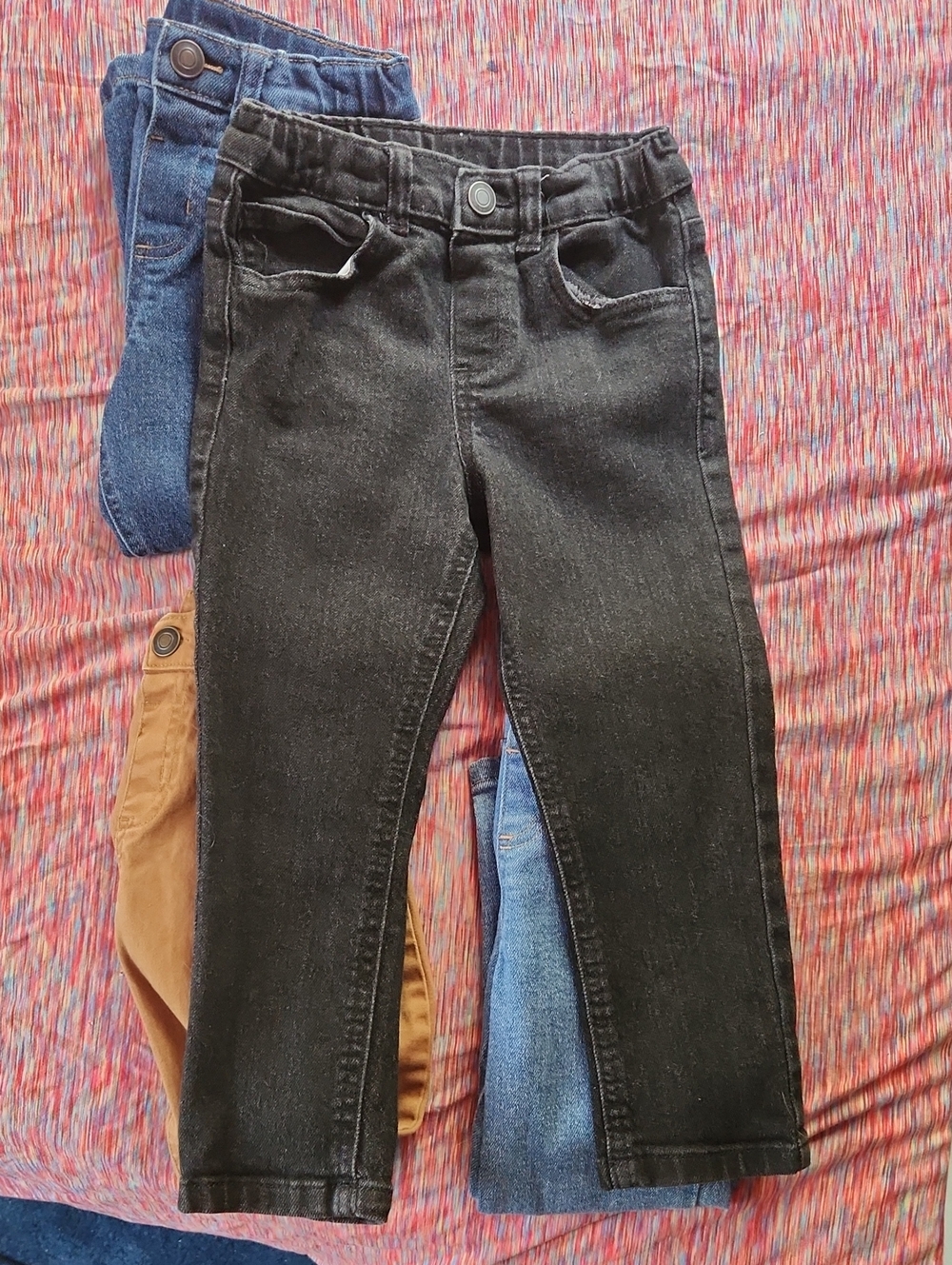 Kids Boys Elastic-Waist 4Pack - Blue Denim, Tan, Black Jeans 4T - Picture 9 of 10